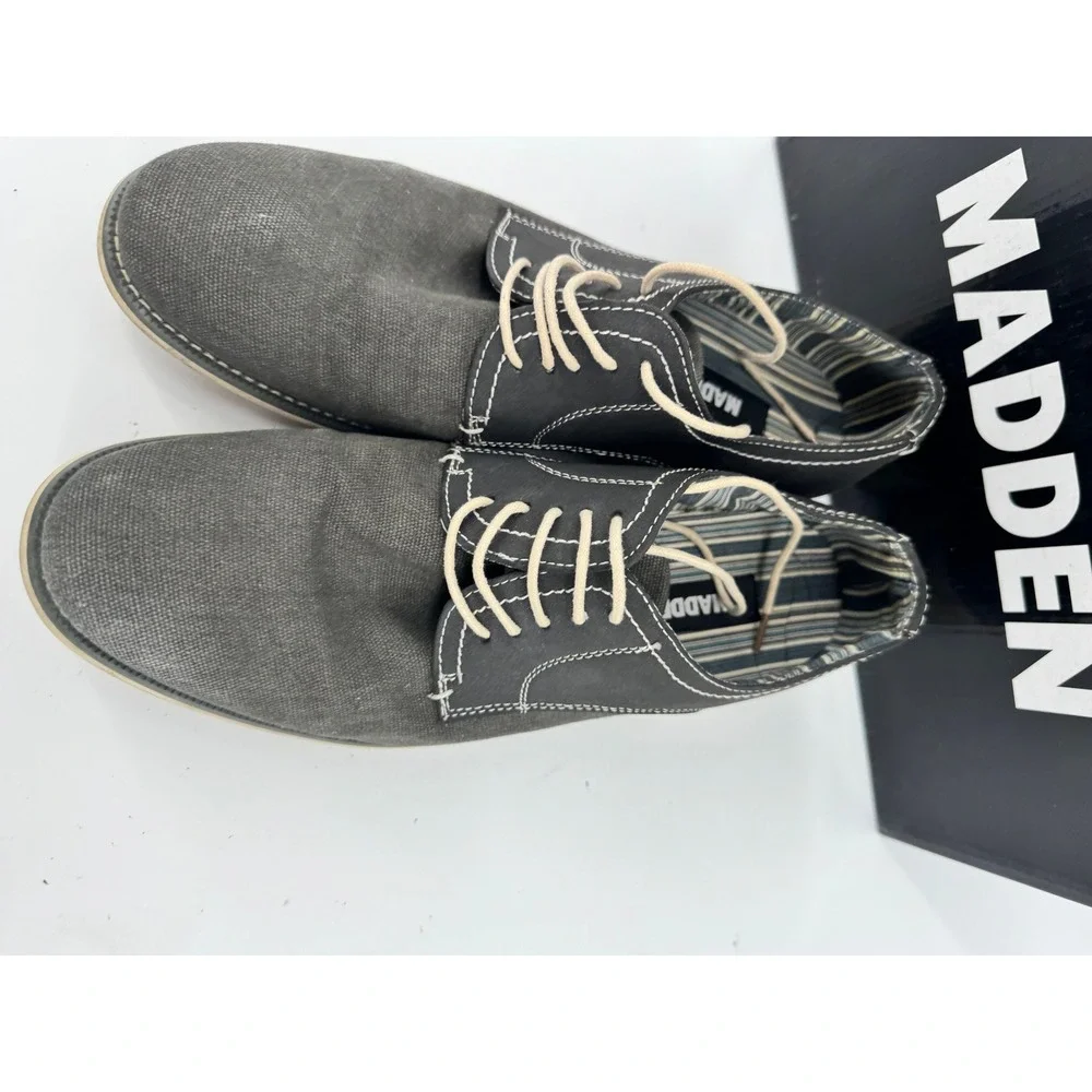 Steve Madden step out